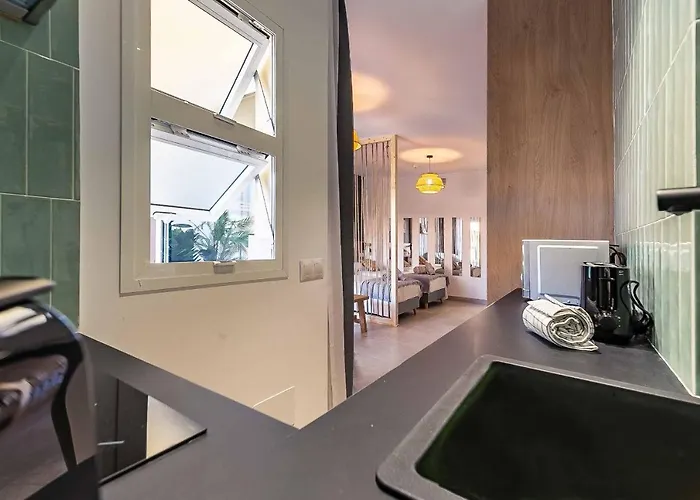 Solana 16 17 דירה פואנגירולה