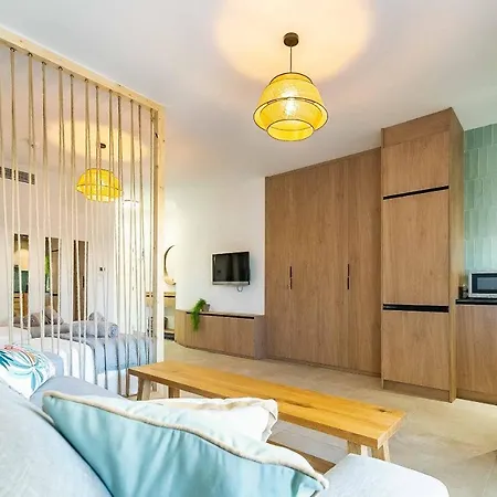 Solana 16 17 * Fuengirola